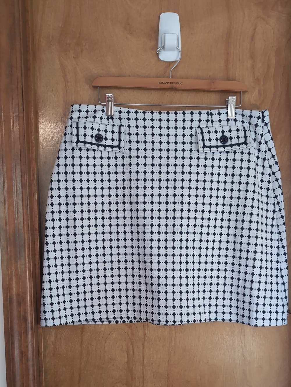 CAbi Tea Time Skirt